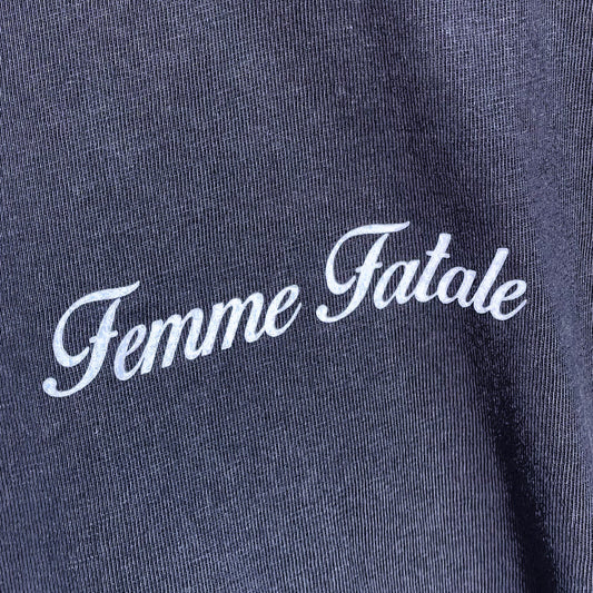 Camiseta unisex de algodón corta crop top color negra con mensaje positivo – Hilma studio