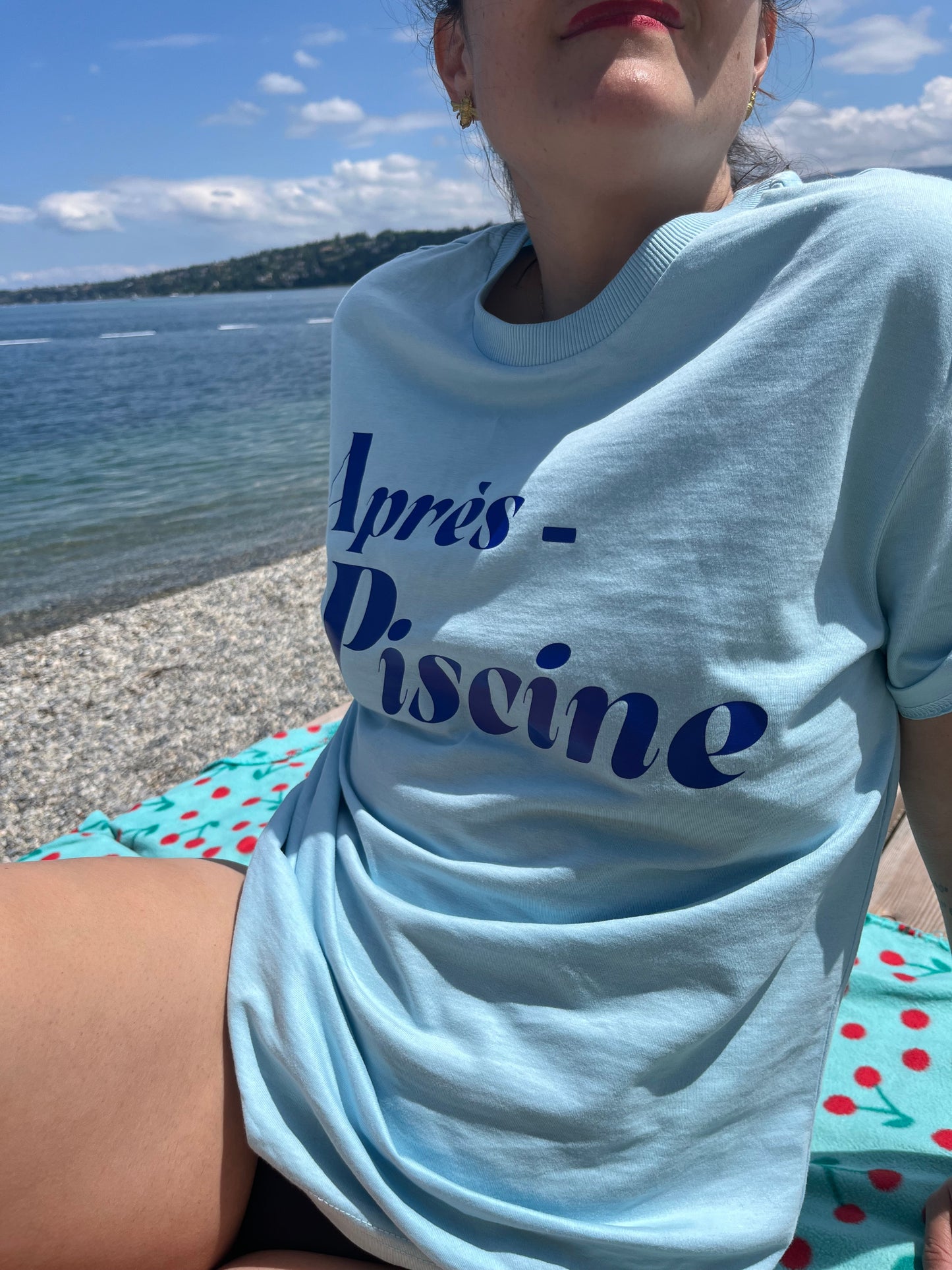 Camiseta unisex de algodón corte unisex color azul con mensaje positivo – Hilma studio