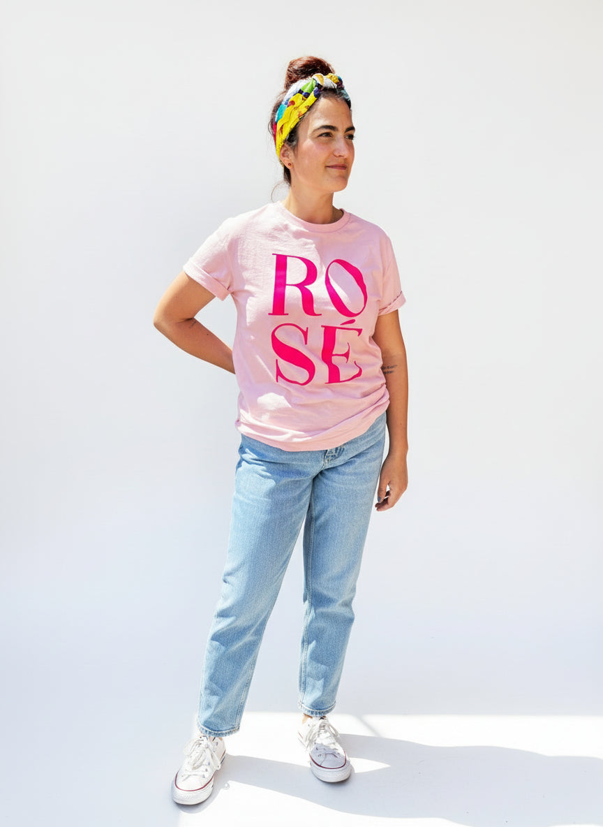 Camiseta unisex de algodón corte unisex color rosa con mensaje positivo – Hilma studio