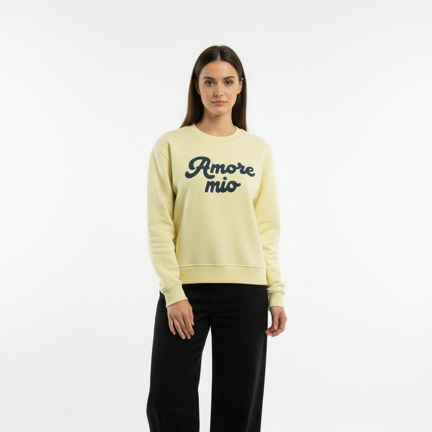 Sudadera corta boxy corta de algodón orgánico con diseño moderno y mensaje positivo – Hilma Studio