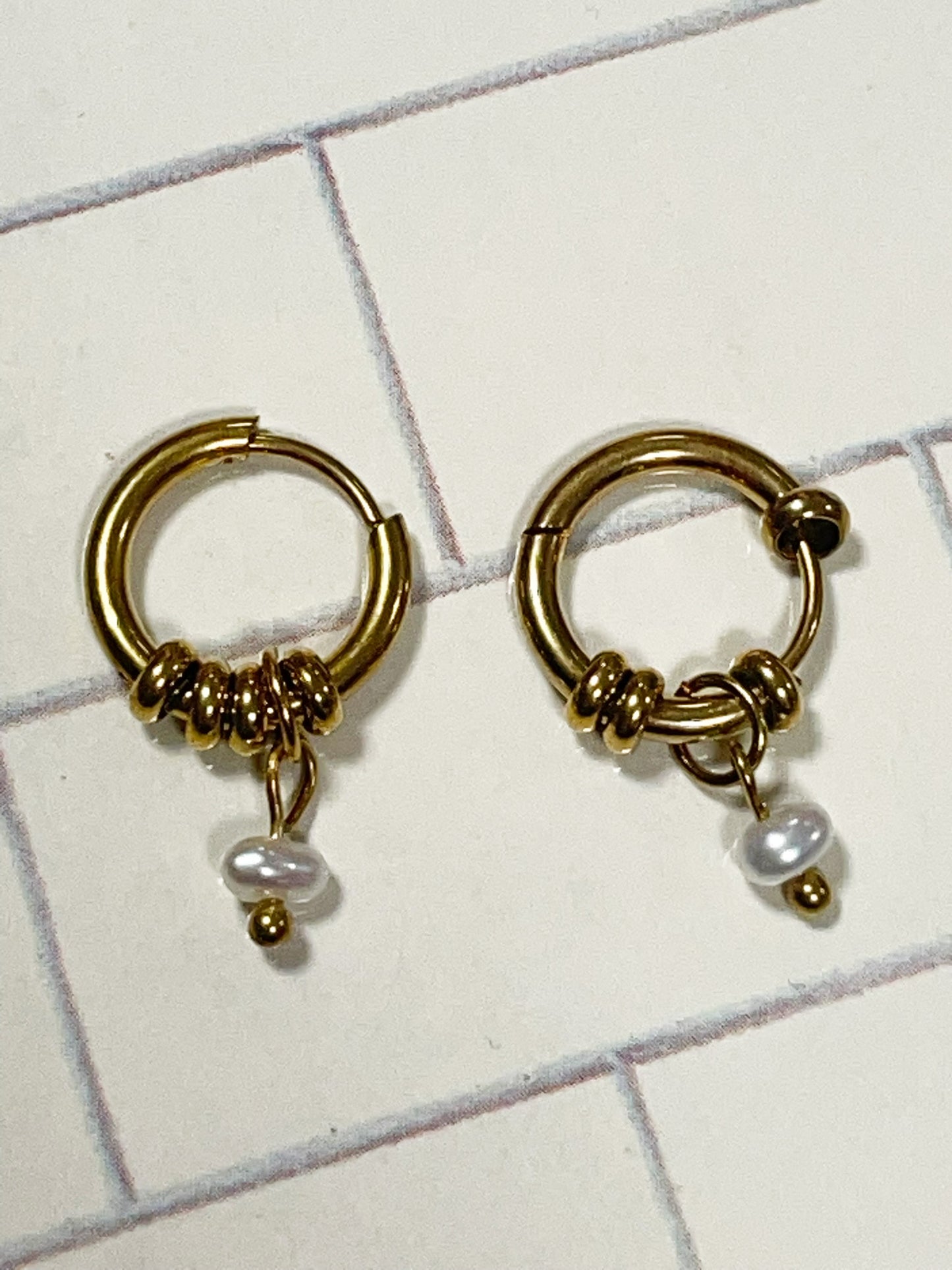 Aros de acero inoxidable con diseño moderno – Hipoalergénicos y resistentes al agua #1 -Hilma Studio-