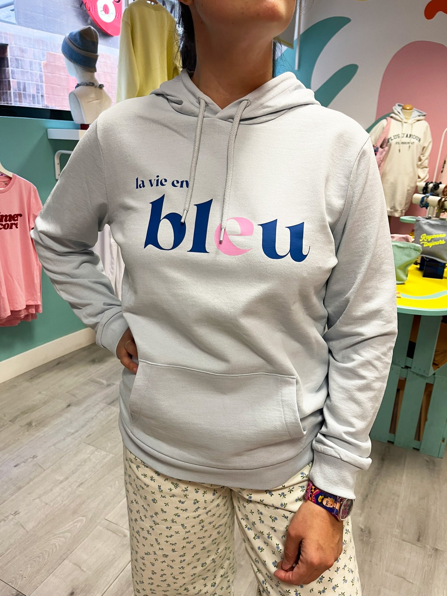 Sudadera con capucha (Outlet) "La vie en bleu" -Hilma Studio-