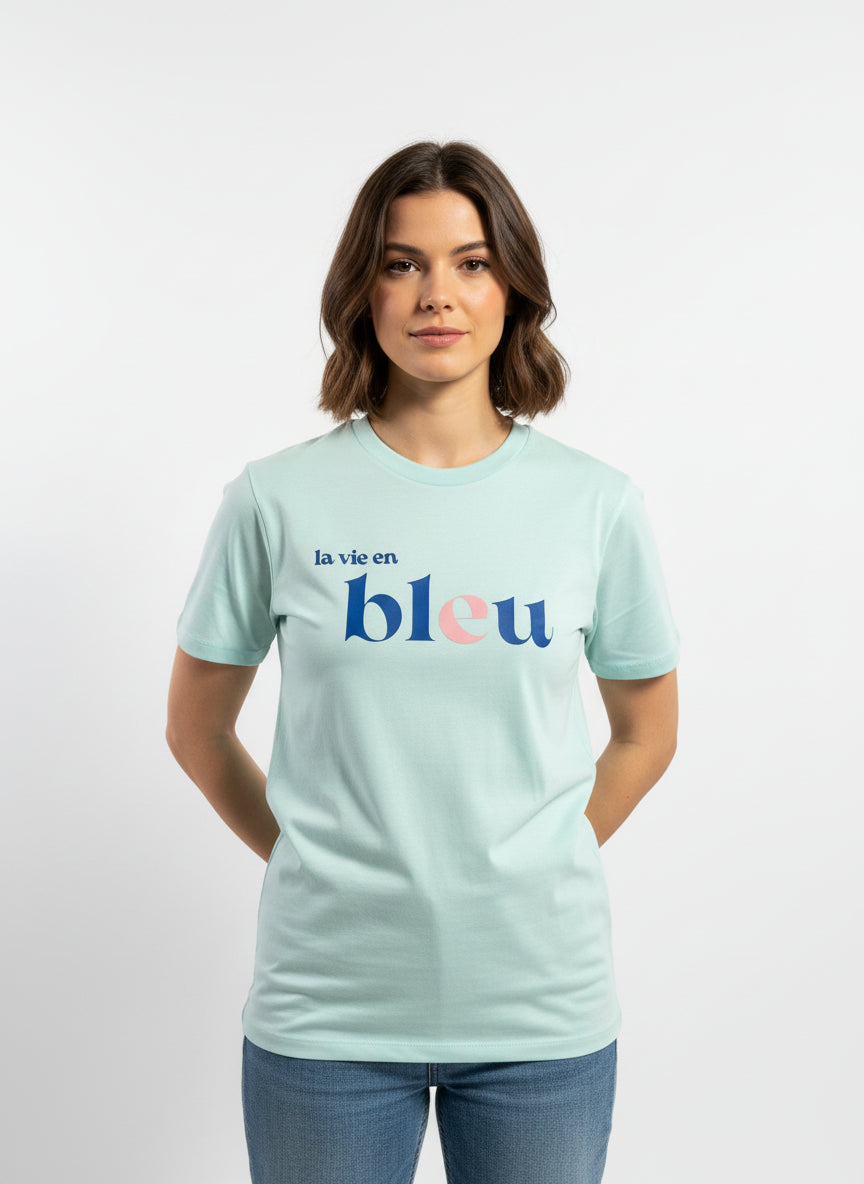 Camiseta unisex "La vie en bleu" -Hilma Studio-
