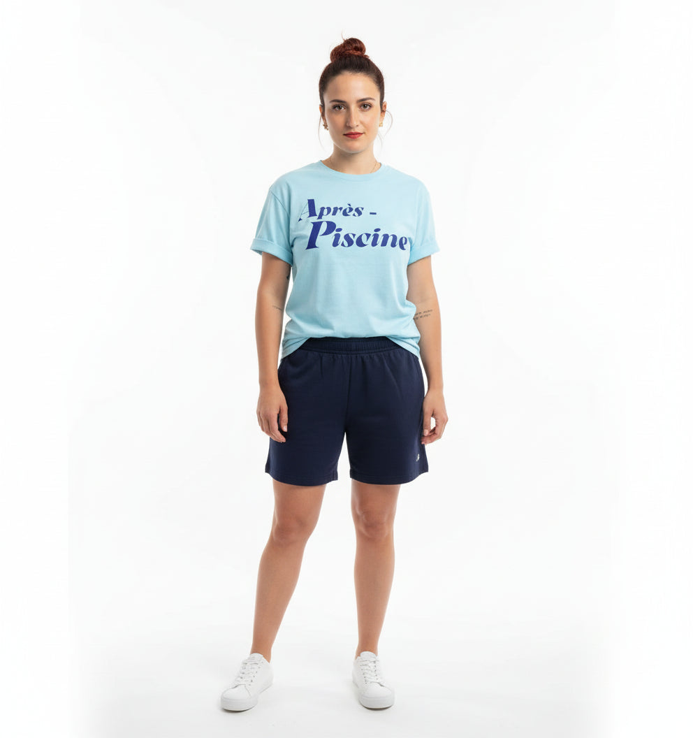 Camiseta loose fit mujer azul claro de algodón con mensaje Après piscine en azul Hilma Studio