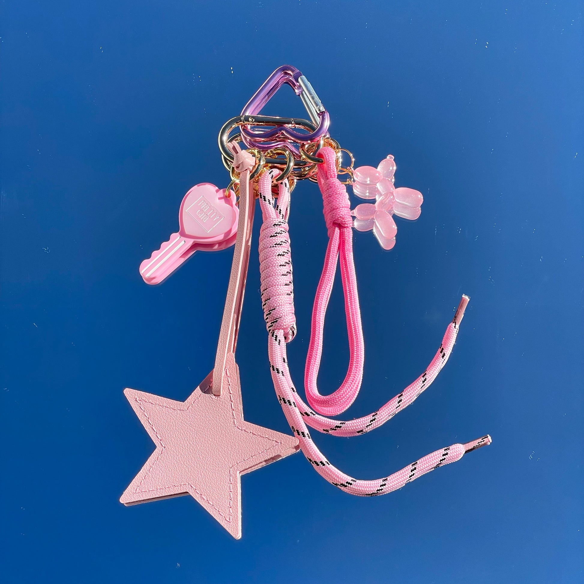 Accesorio charm para bolso con colgantes decorativos hecho a mano Studio Hilma