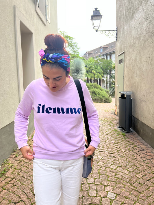 Sudadera unisex de algodón orgánico con diseño moderno y mensaje positivo – Hilma Studio