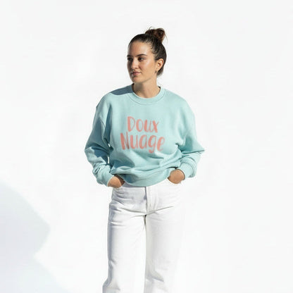 Sudadera azul cielo de algodón con mensaje Doux nuage en terciopelo rosa Hilma Studio