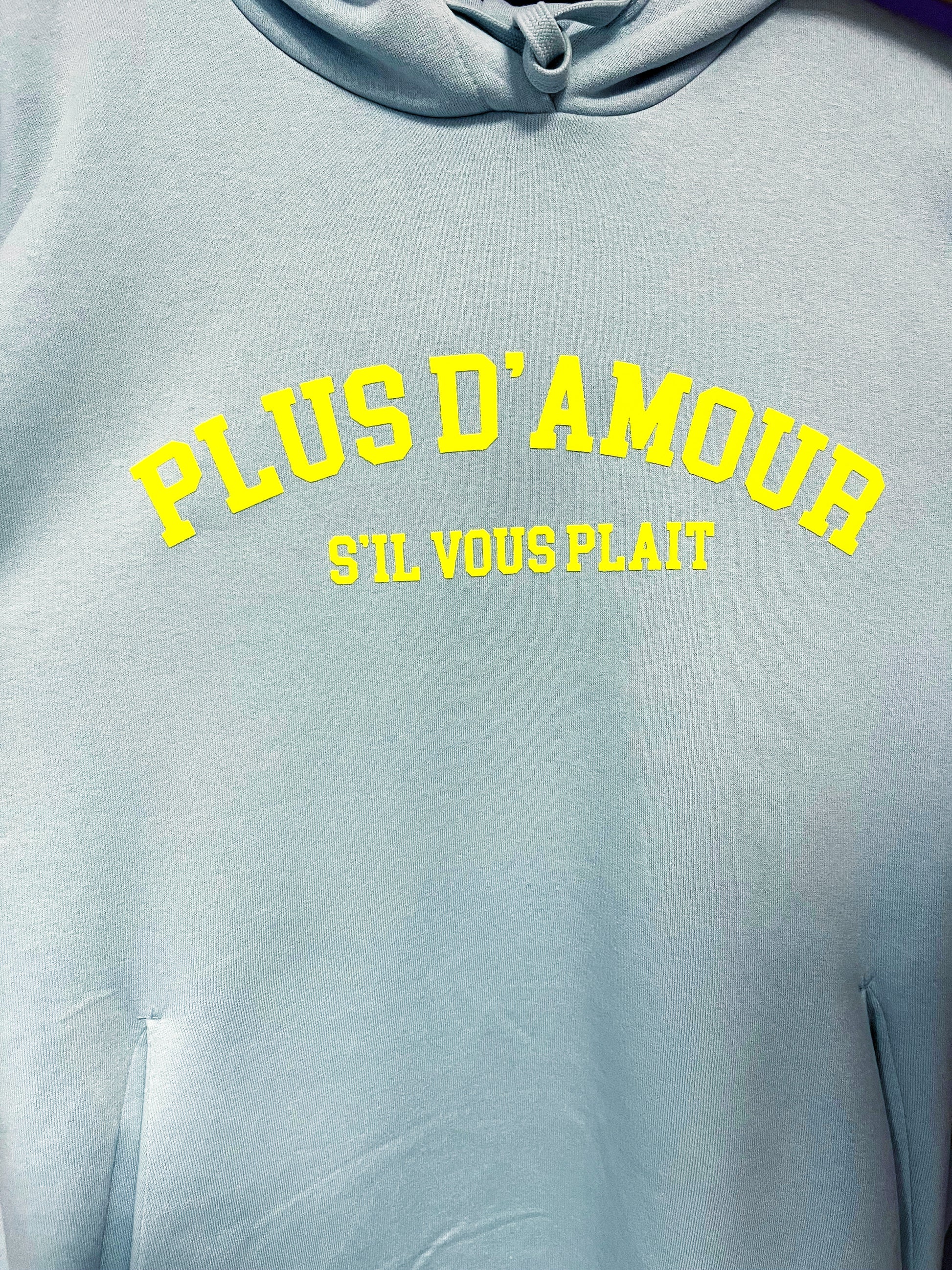 Sudadera vestido de algodón orgánico con diseño moderno y mensaje positivo – Hilma Studio