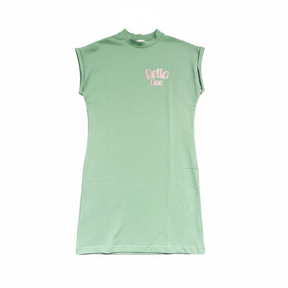 Vestido cuello tortuga de algodón color verde con mensaje  Bella ciao en rosa metálico Hilma studio